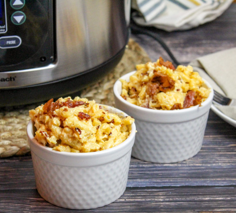 Slow Cooker Cream Mac and Cheese with Bacon