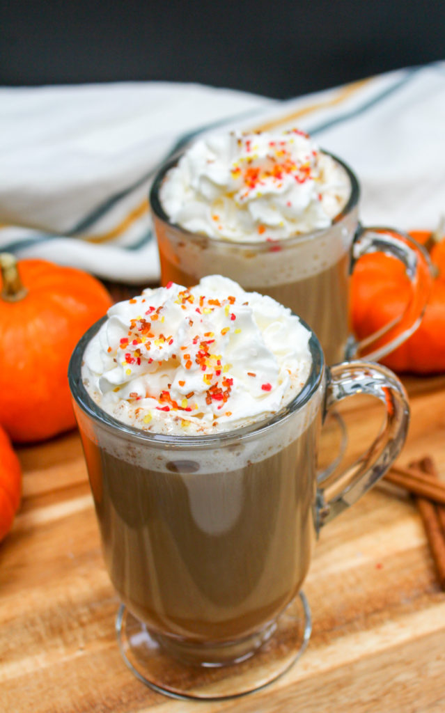pumpkin latte in mugs
