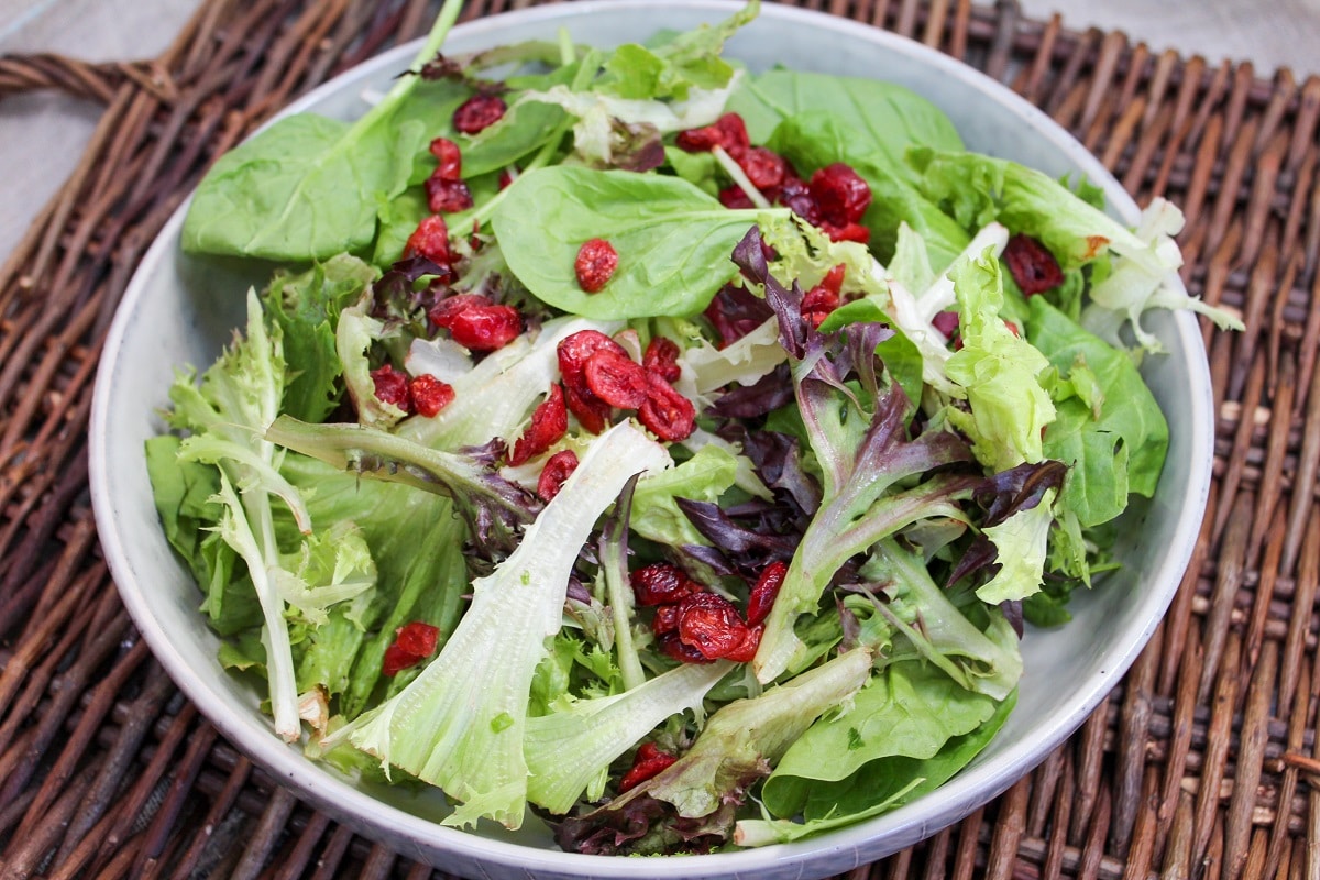 salad with cranberries