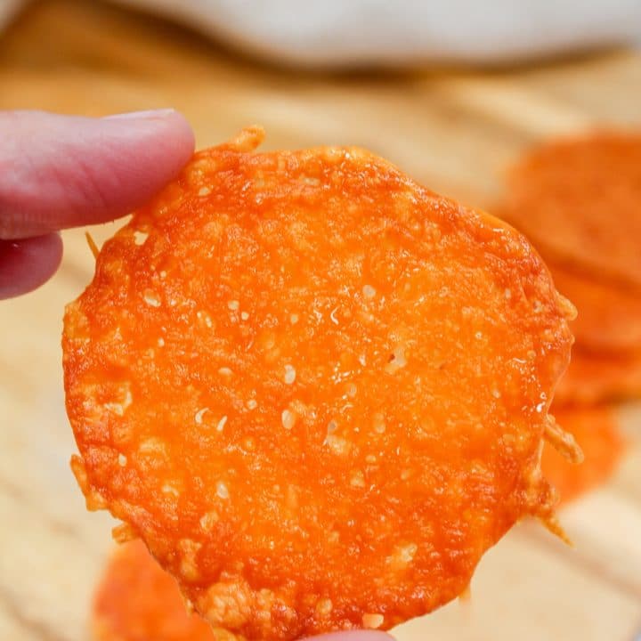 Cheddar Cheese Crisps - Cheese Curd In Paradise